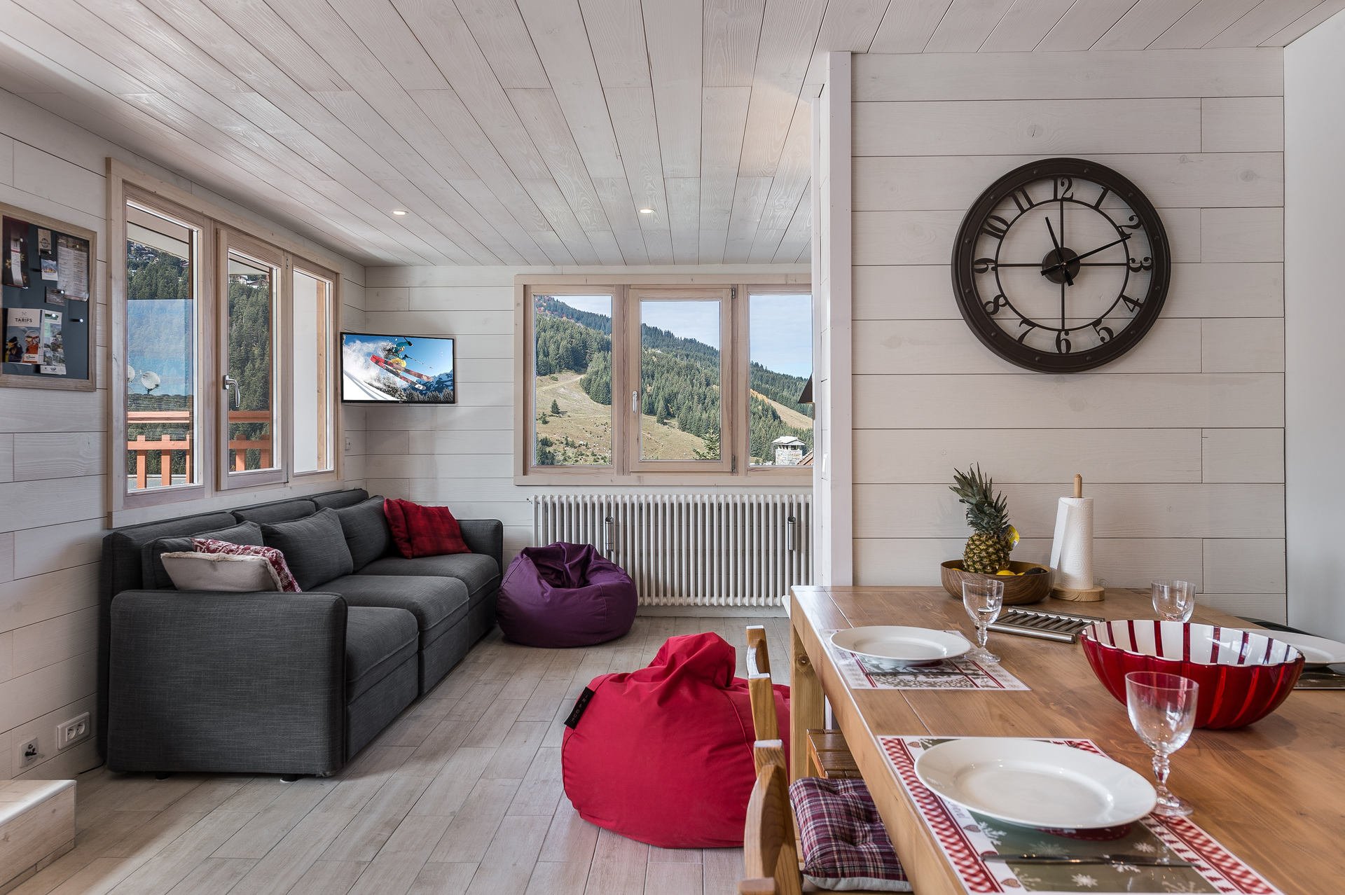 Ski-in ski-out apartment with excellent views